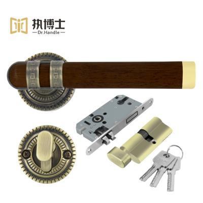 China Easy Installation Dr.Handle Sandwood Door Handle High Quality Red Wooden Door Lock Interior Solid Lever Handle for sale