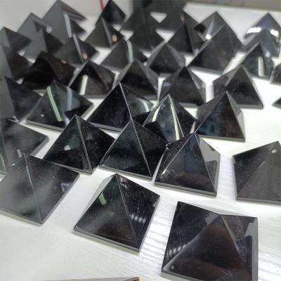 China New Arrival Crystal Pyramid Natural Black Obsidian Mini Size 2cm Pyramid Crystal From Europe for sale