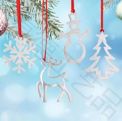 China Popular Xmas Gift Christmas Holiday Ornaments Set of 6 Silver Metal Hanging Ornaments for Christmas Tree, Xmas Ornaments Decoration and for sale