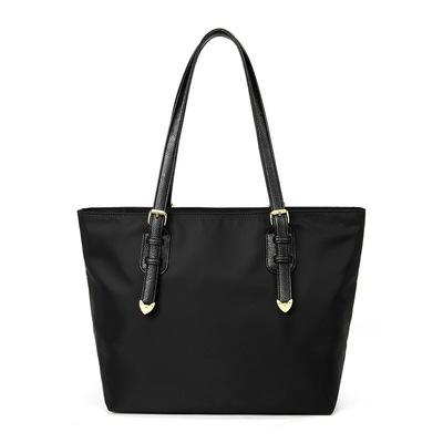 China 2021 Hot Selling Wholesale Fashion Shoulder Handbags Fashion Beach Tote Bag Customized Oxford Cloth Waterproof Tote Handbag For Women for sale