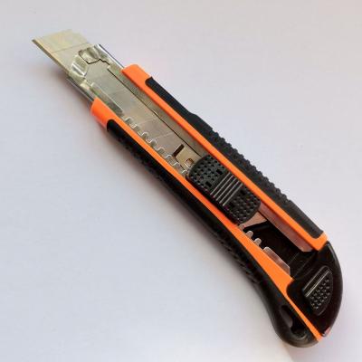 China 2020 New ABS+TPR Heavy Duty Utility Knife Rubber Coated Model for sale