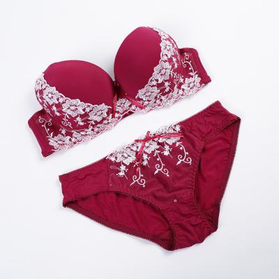 China New Fashion Women's Antibacterial Cute Lift Up Bra And Panties Lace Up Underwear Set for sale