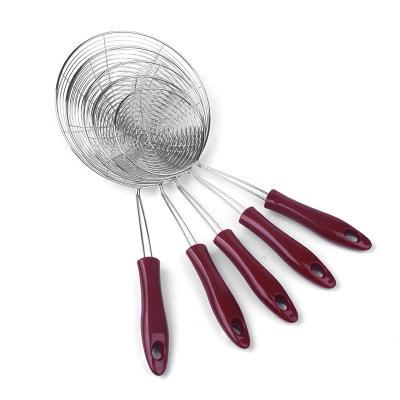 China Sustainable Kitchen tools stainless steel Mesh oil Skimmer frying strainer for sale