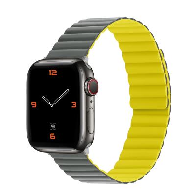 China Honatop Solid Stainless Steel Silicone Strong Magnetic Watch Band For Apple Watch 38/40 42/44mm for sale