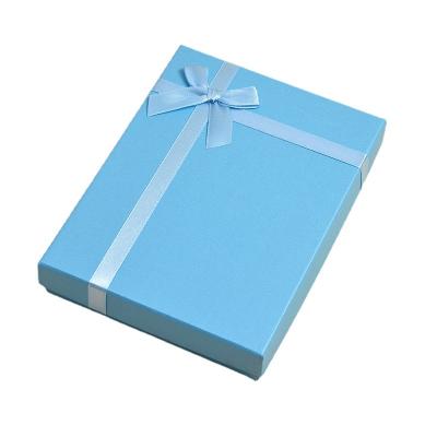 China Custom Logo Paper Necklace Paper Box Packaging Recyclable Jewelry Boxes With Bow Tie for sale