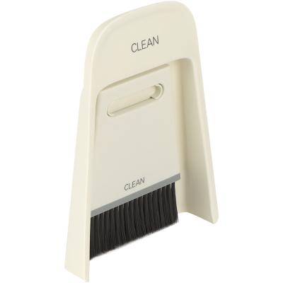 China Modern Easy Folding Short Dustpan Dustpan Set Coffee and Brush Handle Broom Accessories for sale