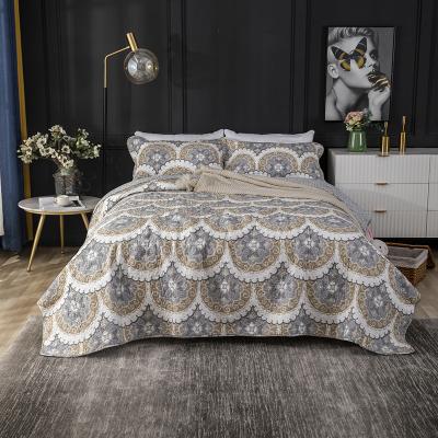 China Viable Hot Selling Front Cotton Print Low MOQ Direct Sales Custom Comforter Printed Comforter Bedding Set for sale