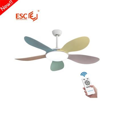 China With Lightweight Popular Remote Control Energy Saving Silent Copper DC Motor 52 Inch 5 Blades Fan And Light for sale