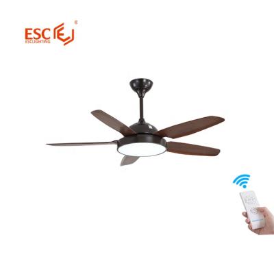 China With Smart Home Light Low Noise 5 Fan Speed ​​3 Blades 52 Inch Home Ceiling Fan With Led Light for sale