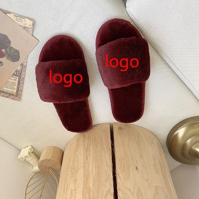 China Fashion trend Yiwu Xinyu logo designer plush flip flops faux fur slipper china custom manufacture sells soft wholesale women fur slippers home for sale