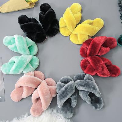 China Fashion Trend YIWU XINYU Color Cross Fox Fur Slides For Women Wholesale Fashion Plush Faux Fur Fluffy Fur Slides Slippers Indoor Sandal for sale