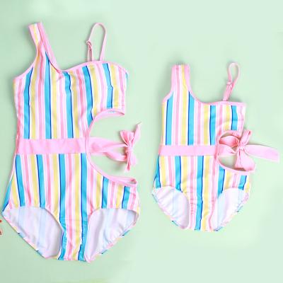 中国 Breathable Bikini Mother and Daughter Swimwear Custom Family Matching Two Piece Swimsuit Kids Swimwear 販売のため