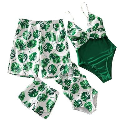 Chine 2021 Mommy and Me Tropical Factory Wholesale Printing Breathable One Piece Swim Trunks Girls Boys Men Mother and Daughter Ruffle Swimwear 4pcs à vendre