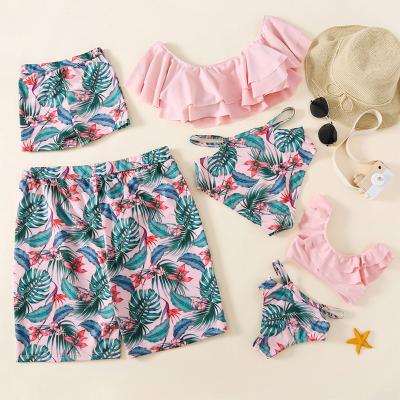 China 2021 Breathable Hot Pink Printing 4 Pcs Parent-child Tropical Swimwear Ruffled Bikini Family Set Breathable Family Swimwear Factory Direct à venda