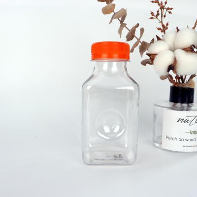 China Food Plasic Bottle 250ml Square Cold Press Juice Beverage Bottles With Screw Top for sale