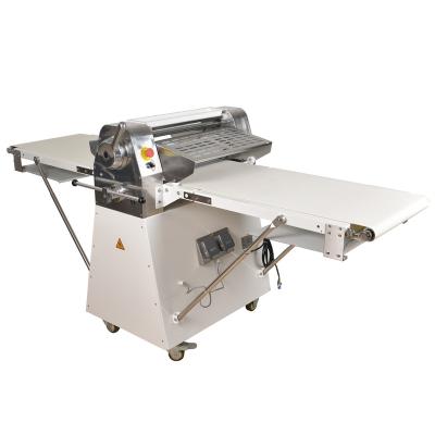 China Driven By Chain Wheel High Quality Electric Adjustable Bakery Croissant Table Dough Sheeter for sale