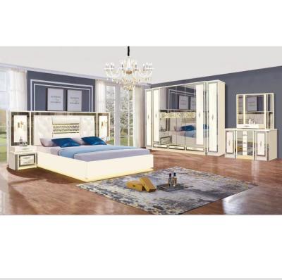 China New Luxury Queen Size Bedrooms Lighted Modern Elegant Glass Mirrored Headboard LED Lighted Bedroom Furniture Cheap 8 Door Bedroom Furniture White for sale