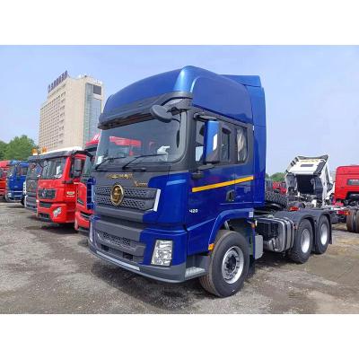 Κίνα Πιστοποιημένο GCC 8,2tons 420HP CNG Truck Sinotruk HOWO 6*4 CNG Trailer Tractor Head Truck προς πώληση