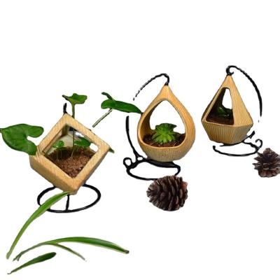 China Modern European Style Iron Hook Home Office Decoration Green Plant Basket Desktop Hanging Flower Pot for sale