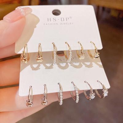 China FASHIONABLE Korean Popular Designer Bear Pearl Three Piece Set Earrings for sale