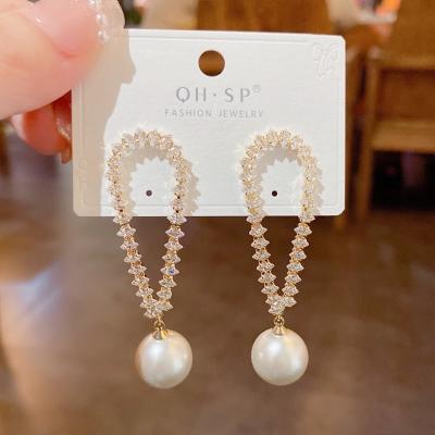 China TRENDY Korean Designer Fashion Drop Shaped Zircon Pearl Earrings for sale