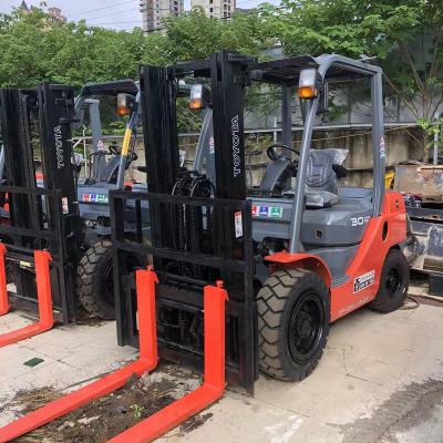 China High quality high efficiency mini used forklift in stock for sale design low price second hand Japanese excavator Toyota 30SAS for sale