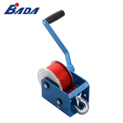 China For Lifting 2000LBS Mini Wire Rope Small Hand Boat Manual Operated Manual Portable Hand Winch With Stainless Rope for sale