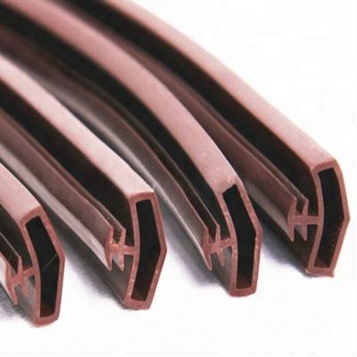 China Eco-friendly Flexible Colored Plastic Trim Clear PVC U Strip Rubber Seal for sale