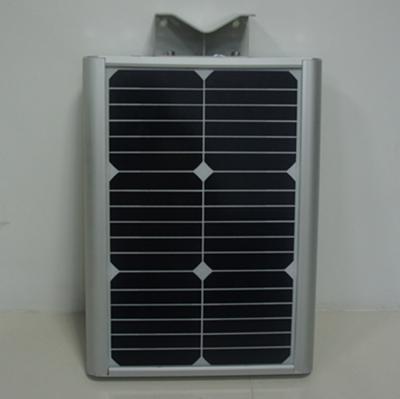 China Lámpara de calle accionada solar blanca caliente de Bridgelux IP66 4 metros de altura 12 W en venta