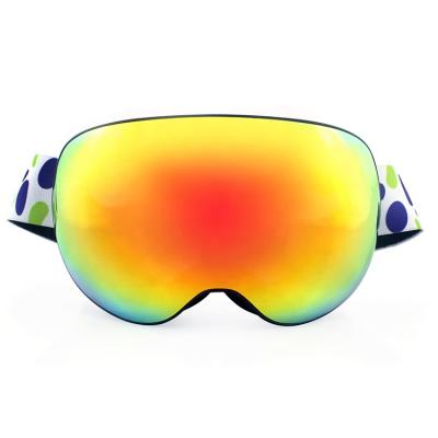 China OEM Ski Snowboarding Sunglasses Myopia Insert Sports Ski Eyewear Goggles Glasses Anti Scratch Eyewear for sale