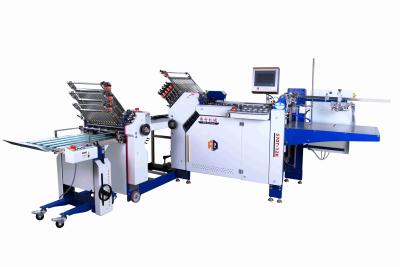 China Largura 570 mm Máquina de dobrar papel de grande formato com alimentador de pilhas planas para livreto dobrado à venda