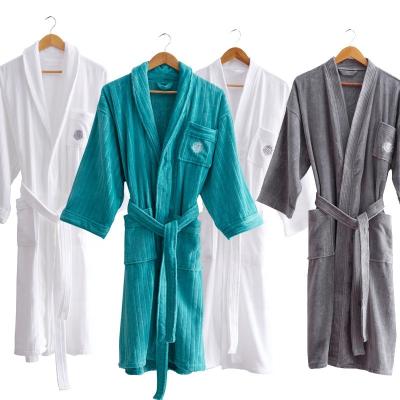 China QUICK DRY New Arrival Thickened Hotel Bathrobe Boutique Embroidered Logo Couple Pajamas 100% Cotton Spa Bathrobe for sale