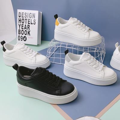 China Autumn New Trend Street Fashion Style Korean White Shoes Women All-match Style Casual Walking Shoes for sale