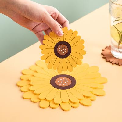 China Cherry Blossom Coaster Placemat Pvc Heat Proof Mat Coaster Table Heat Proof Light Cup Coaster Water Viable for sale