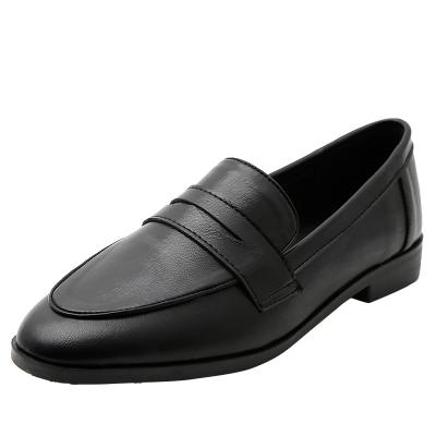 China New Style Black Fashion Deodorization PVC Women's Flat Shoes for sale