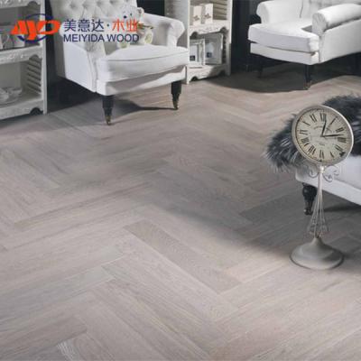 China Click System Herringbone Parquet Traditional Engineered Oak 148mm x 15mm Brushed & Lacquered Wood Flooring Type for sale