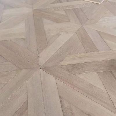 China Traditional Art Parquet Oak Flooring for sale