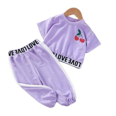 China Sweet Children's Suit Print Short Sleeve Girls Girls Team Short Sleeve Top Tee And Crop Pants Matching Set for sale