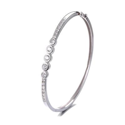 China FASHIONABLE Zircon Zircon Bracelet With Silver Yaeno925 Bracelet For Women for sale