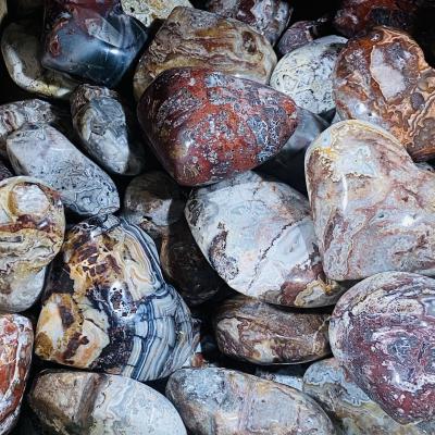 China China wholesale various natural crystals healing heart mexican fengshui stones agate crystal craft stone for decoration and gifts for sale