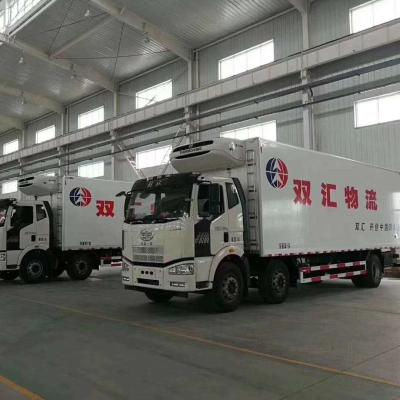 China FRP And PU Foam High Quality Meat Hook Reefer Refrigerated Truck With Thermo King Refrigeration Units For Fresh Pork And Beef for sale