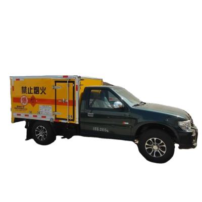 China Japanese Brand Pickup Truck For Blasting Equipment Transportation 4970*1750*2000 (mm) for sale