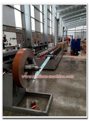 China PU European Roller Shutter Door Slat Roll Forming Production Line with Automatic Foaming Machine en venta