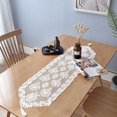 China 2023 hot sale sequin waterproof tablecloth nice lace embroidered table cover used for rectangular dining table mat for sale