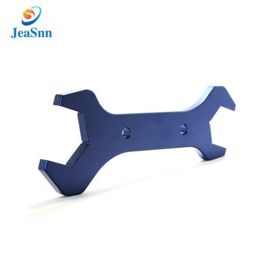 China Aluminum Color Anodized Adjustable Wrench A Suitable Wrench For Automobile for sale