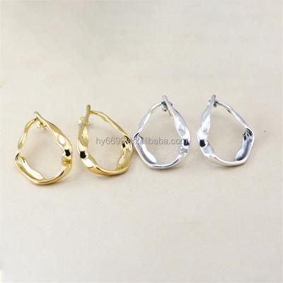 China FASHIONABLE designer 50's wholesale luxury European silver gold vintage fashion street large earrings for sale