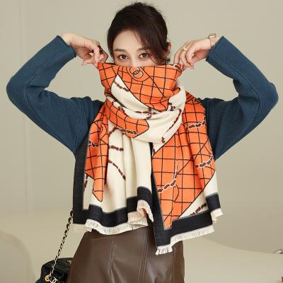 China Newest Latest Design Winter Fashion Women Vintage Blanket Scarves Warm Shawl Cashmere Weave Pashmina Scarf Women for sale