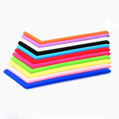 China Highly Acceptable Viable Collapsible Reusable Silicone Straw OEM Silicone Reusable Straws Silicone Straw Case for sale