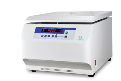 China Máquina de centrifugadora clínica de 5000 r/min AC220V 50/60Hz 15A en venta