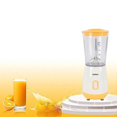 China Mini Household 400ml Multifunctional Refillable Personal Blender Electric Portable Blender for sale